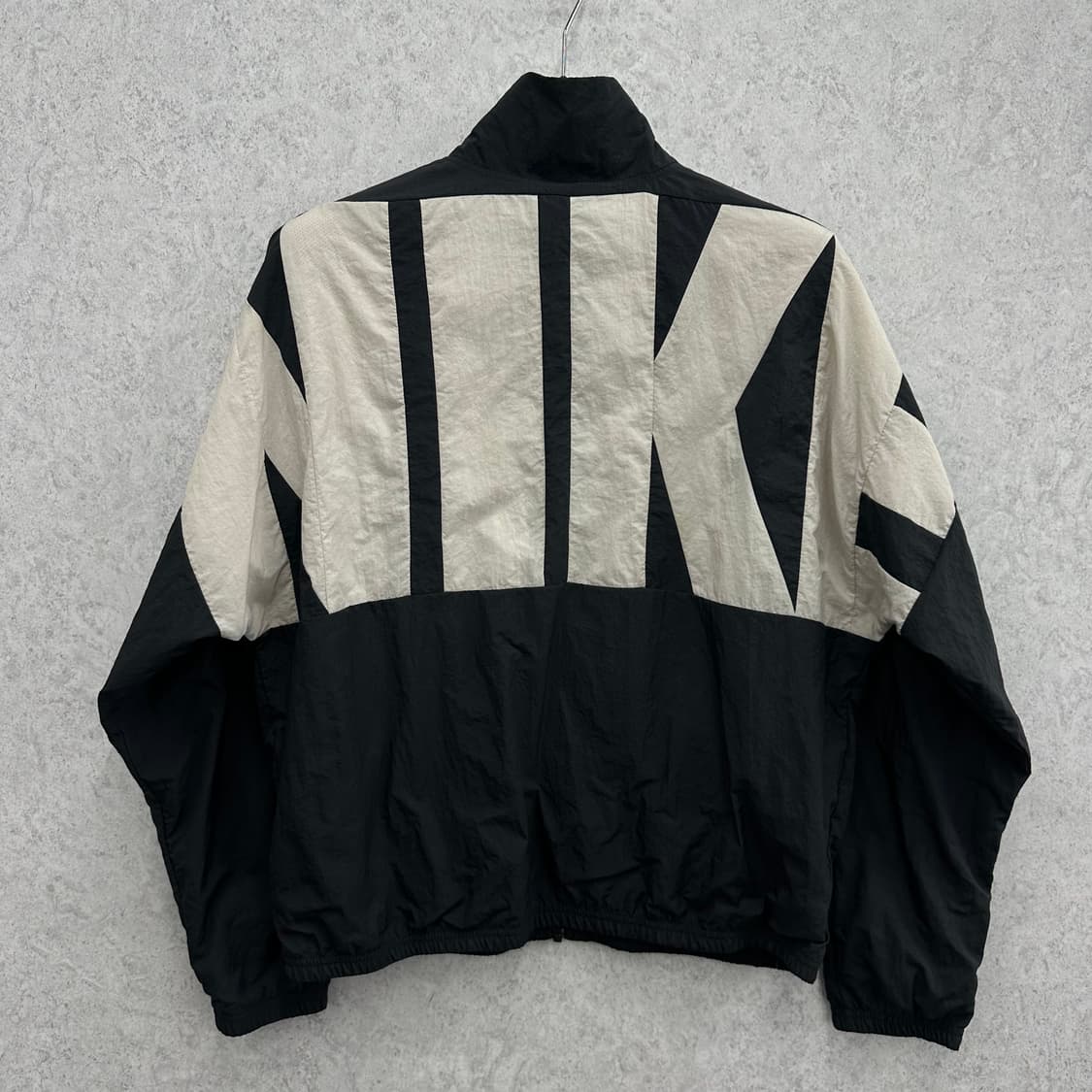 100 나이키 백빅로고 남자 바람막이 자켓 상품이미지1