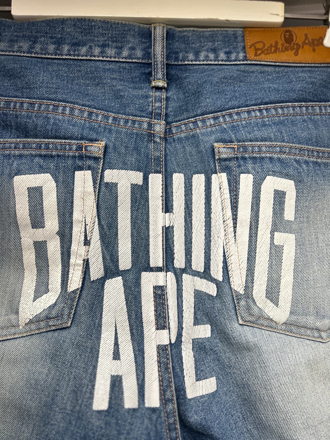 BAPE 베이프 백 레터링 데님 쇼츠 XL 상품이미지2