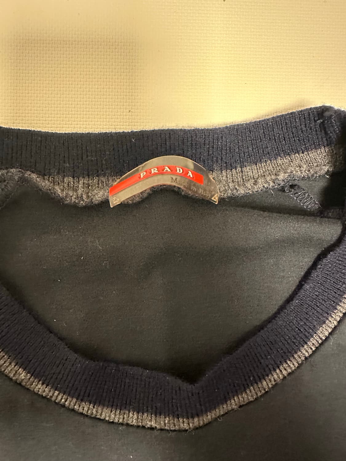 프라다 롱슬리브 상품이미지3