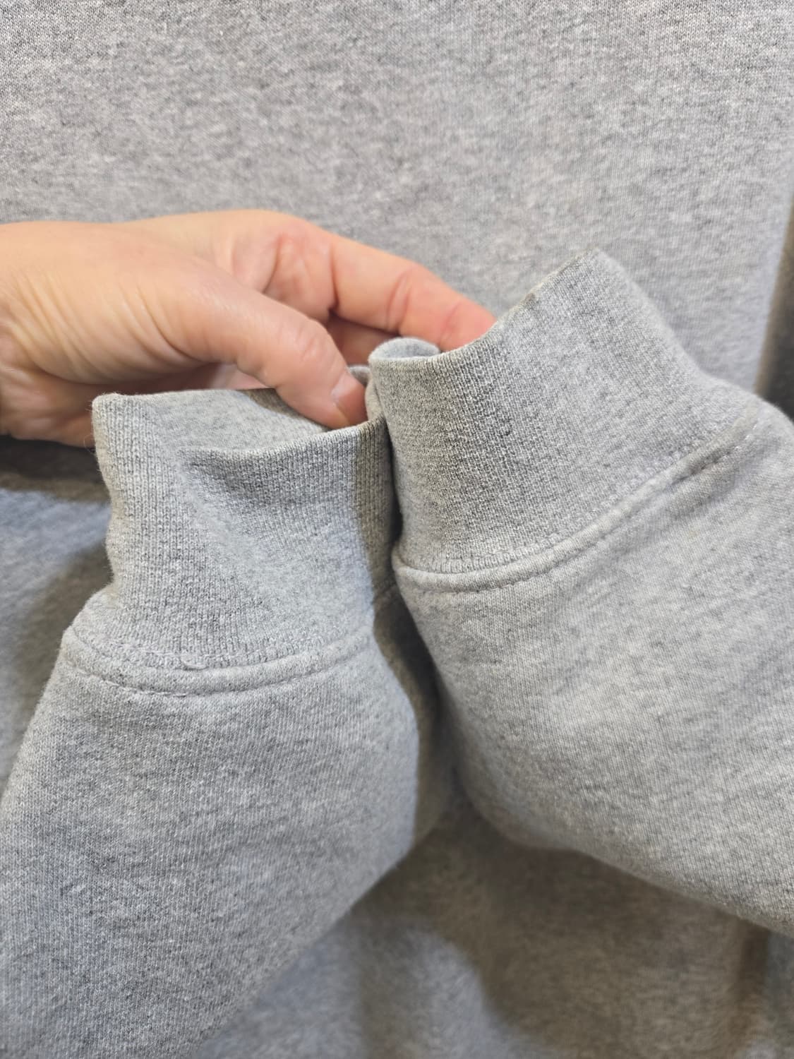 칼하트 그레이 후드티 로고 슬리브 상품이미지5