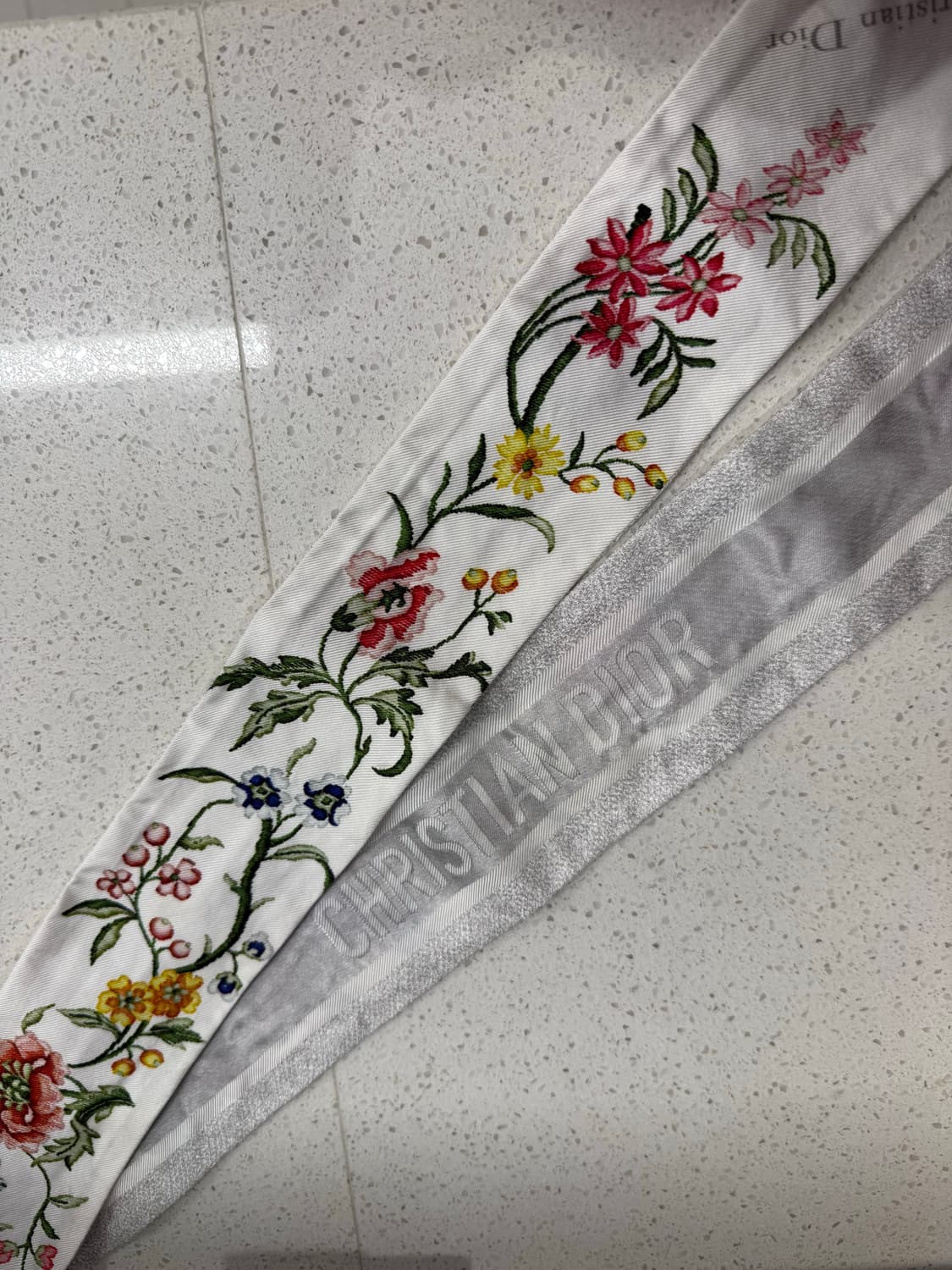 디올스카프 상품이미지1