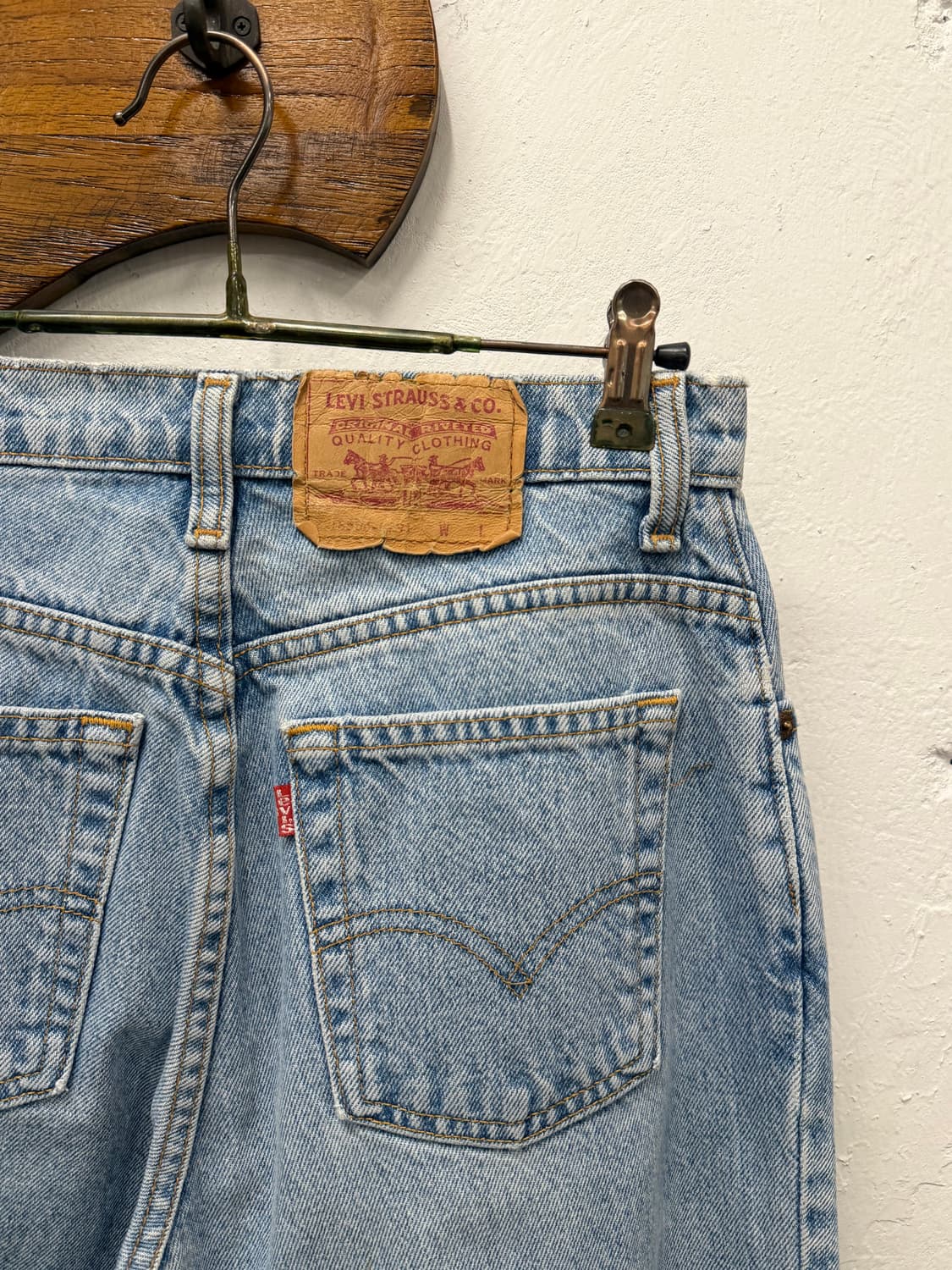27) CANADA Levi’s 550 Relaxed Tapered Je 상품이미지3