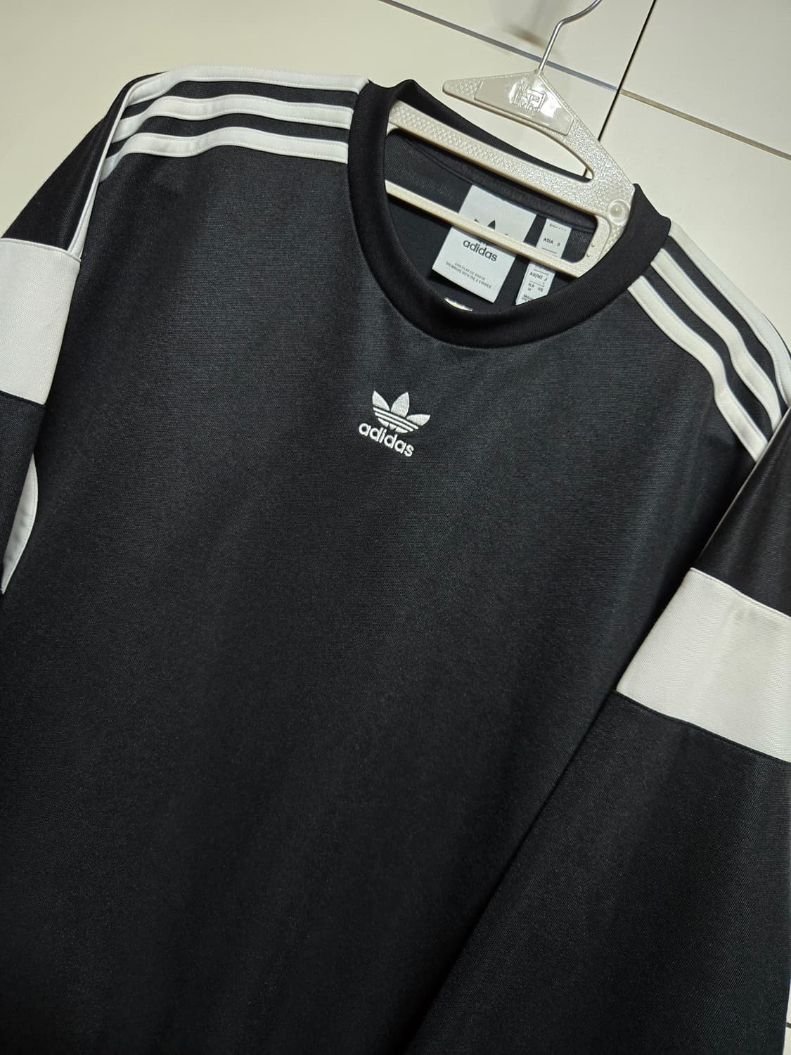 아디다스 커트라인 클래식 맨투맨 상품이미지2