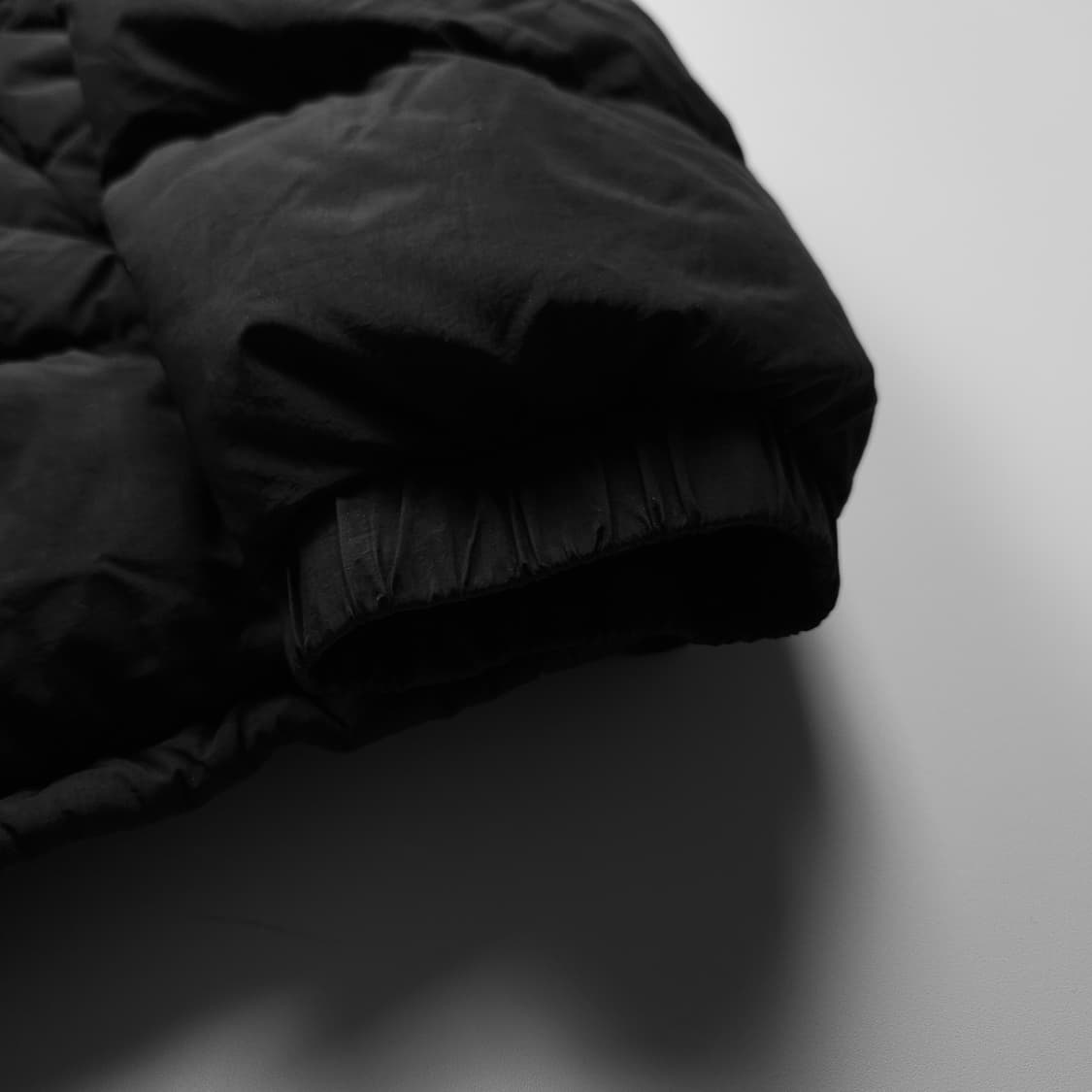 아디다스 신형 리플렉티브 경량 구스 다운 패딩 (XL) 상품이미지4