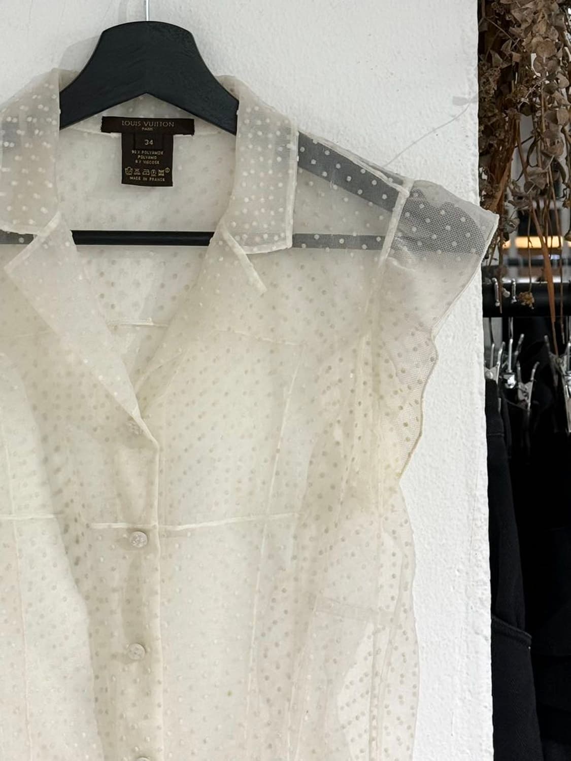 루이비통 아이보리 쉬어 도트 슬리브리스 셔츠 탑 상품이미지3