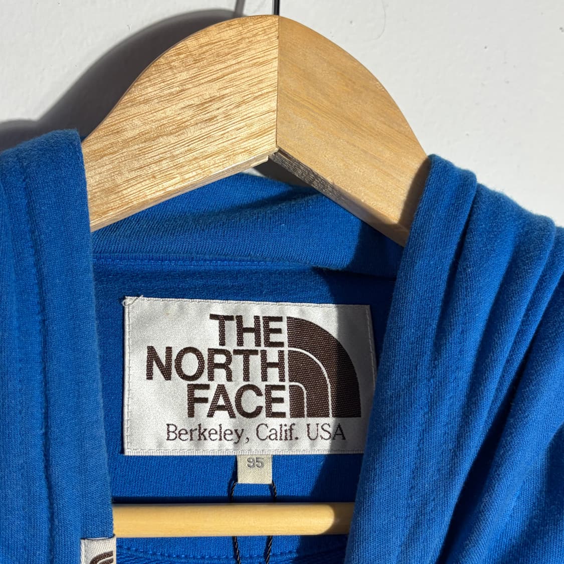 노스페이스 블루 후드티 (무료배송) 상품이미지3