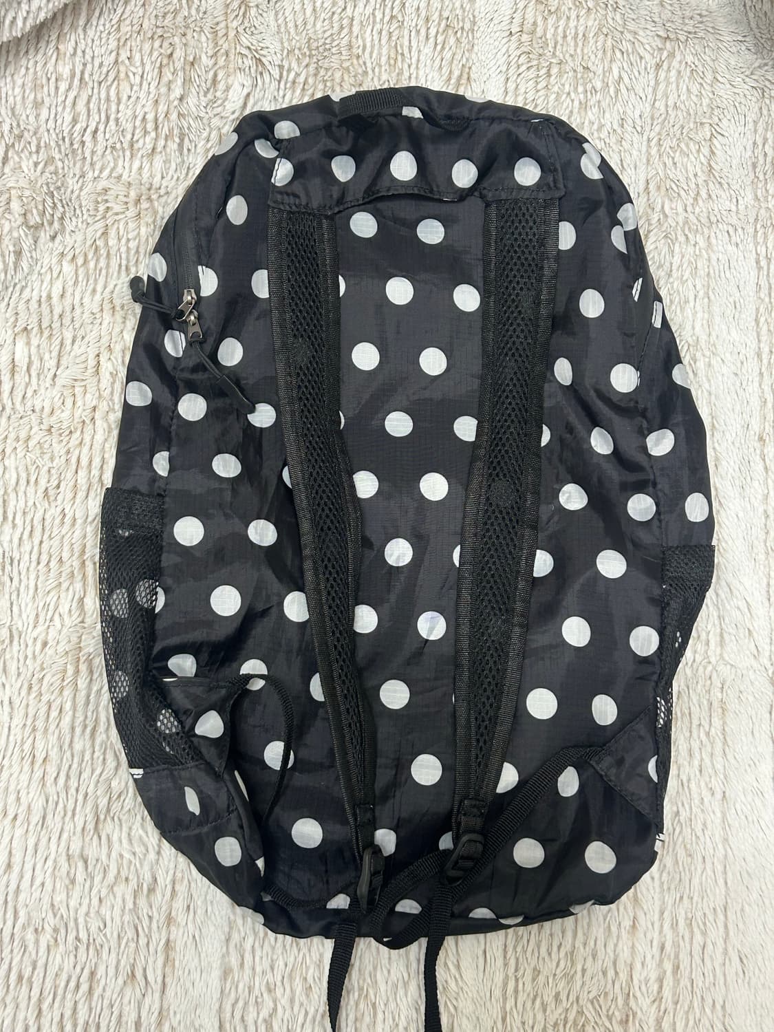 하이산 도트백팩 블랙 상품이미지3