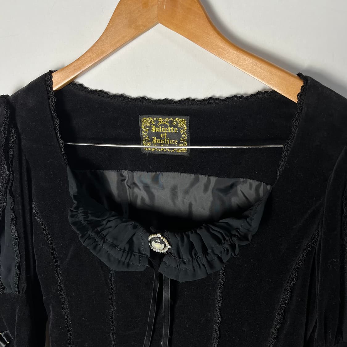 [Juliette et Justine] 고딕 로리타 아일렛 벨벳 자켓 상품이미지3