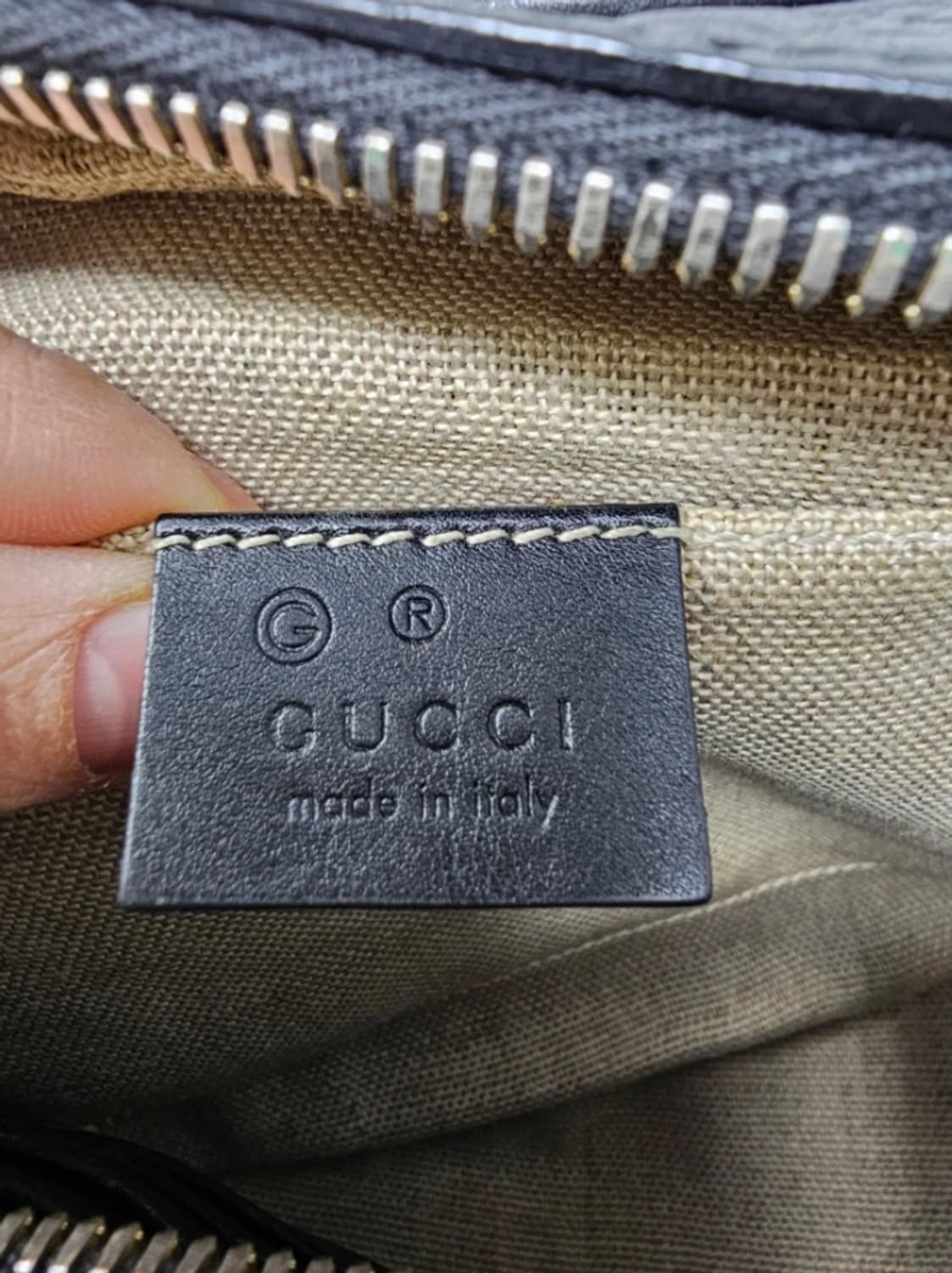 정품 구찌 마이크로시마 블랙 크로스백   상품이미지7