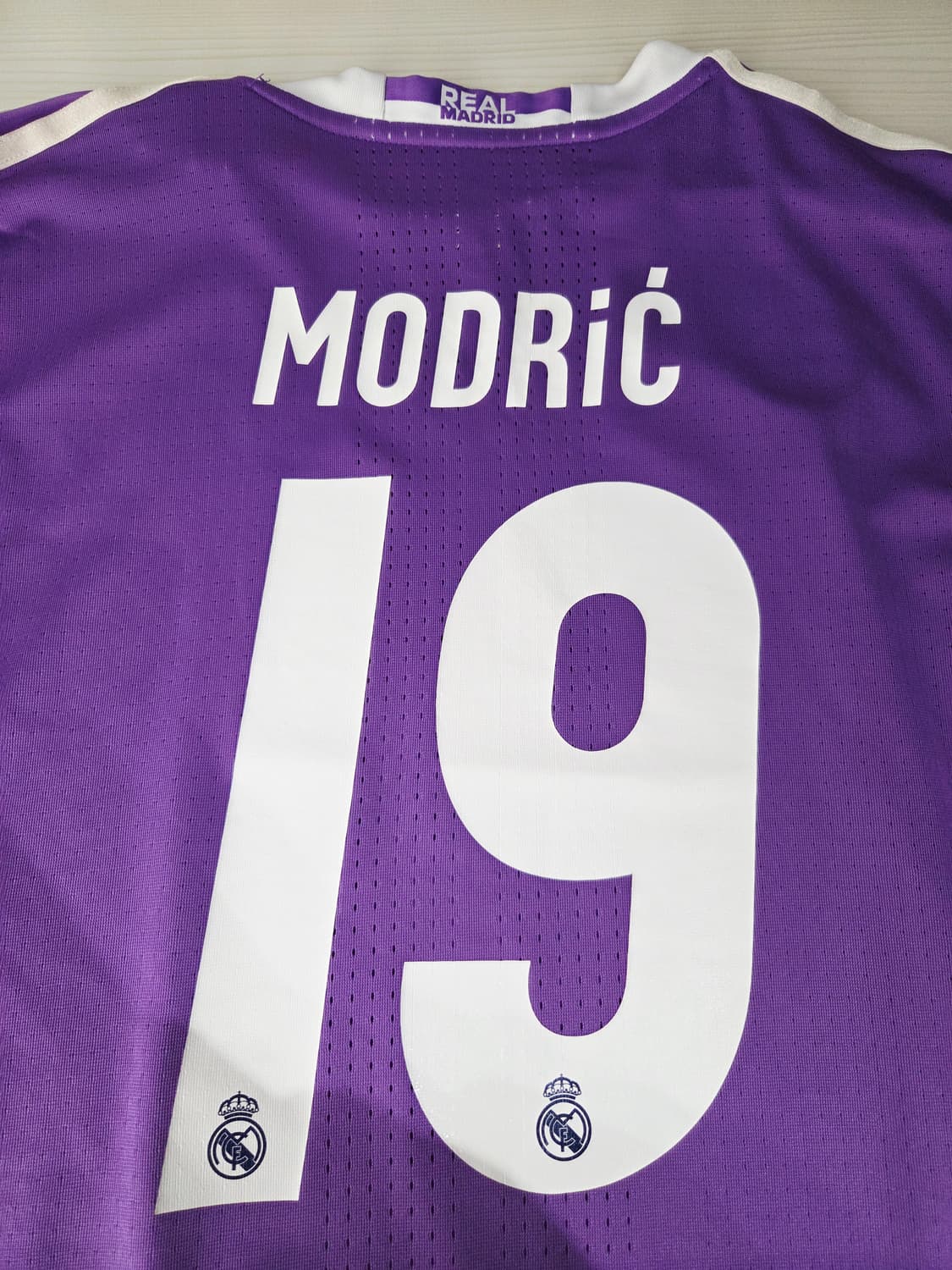 레알마드리드 16-17 모드리치 어웨이 긴팔_XL 상품이미지6