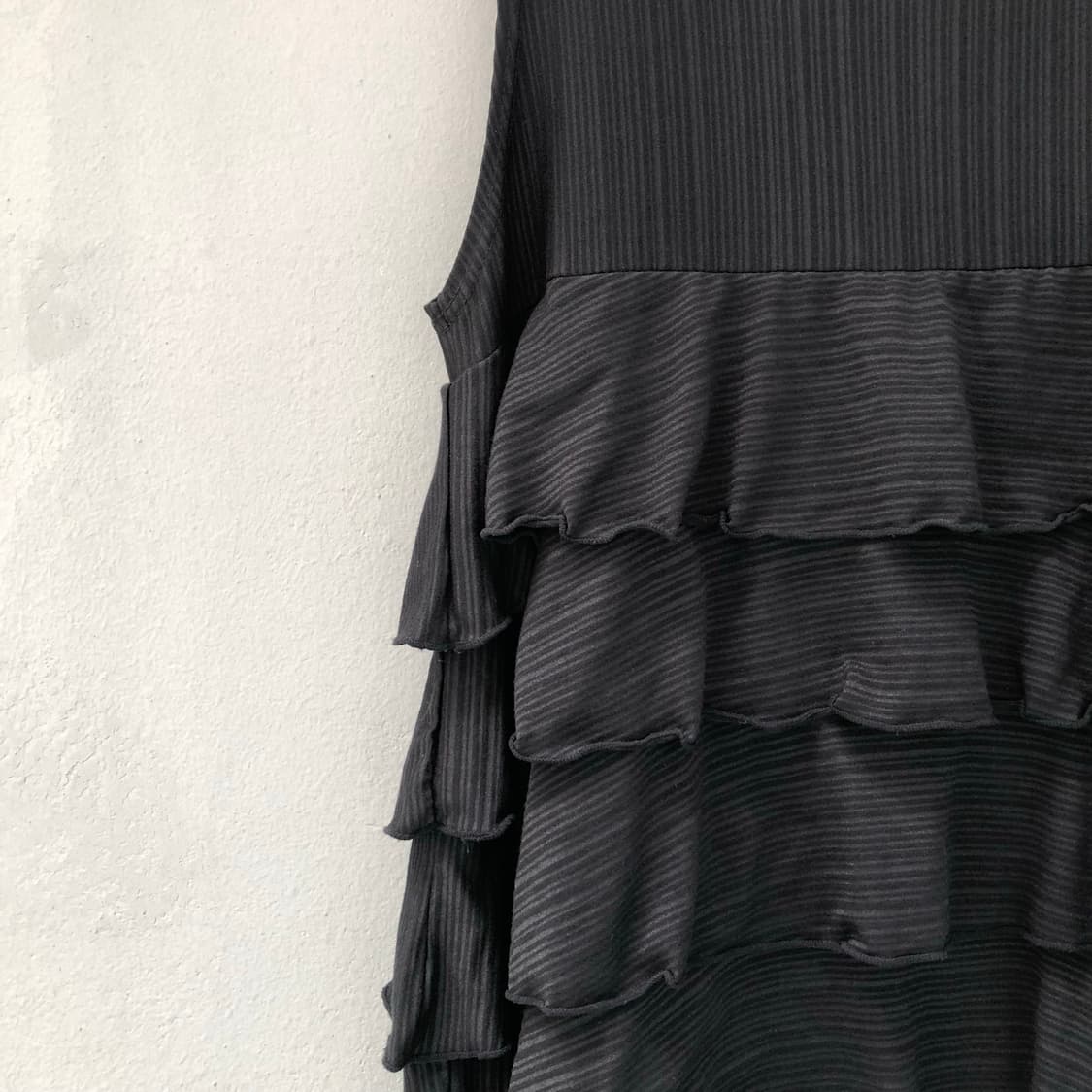 bell chu very sleeveless 상품이미지2