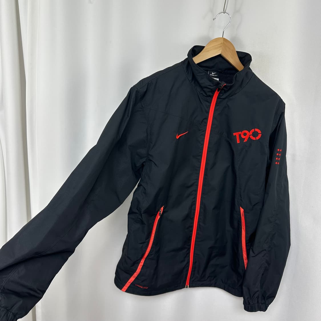 나이키 남자 집업자켓 T90 검정 100 L 상품이미지5