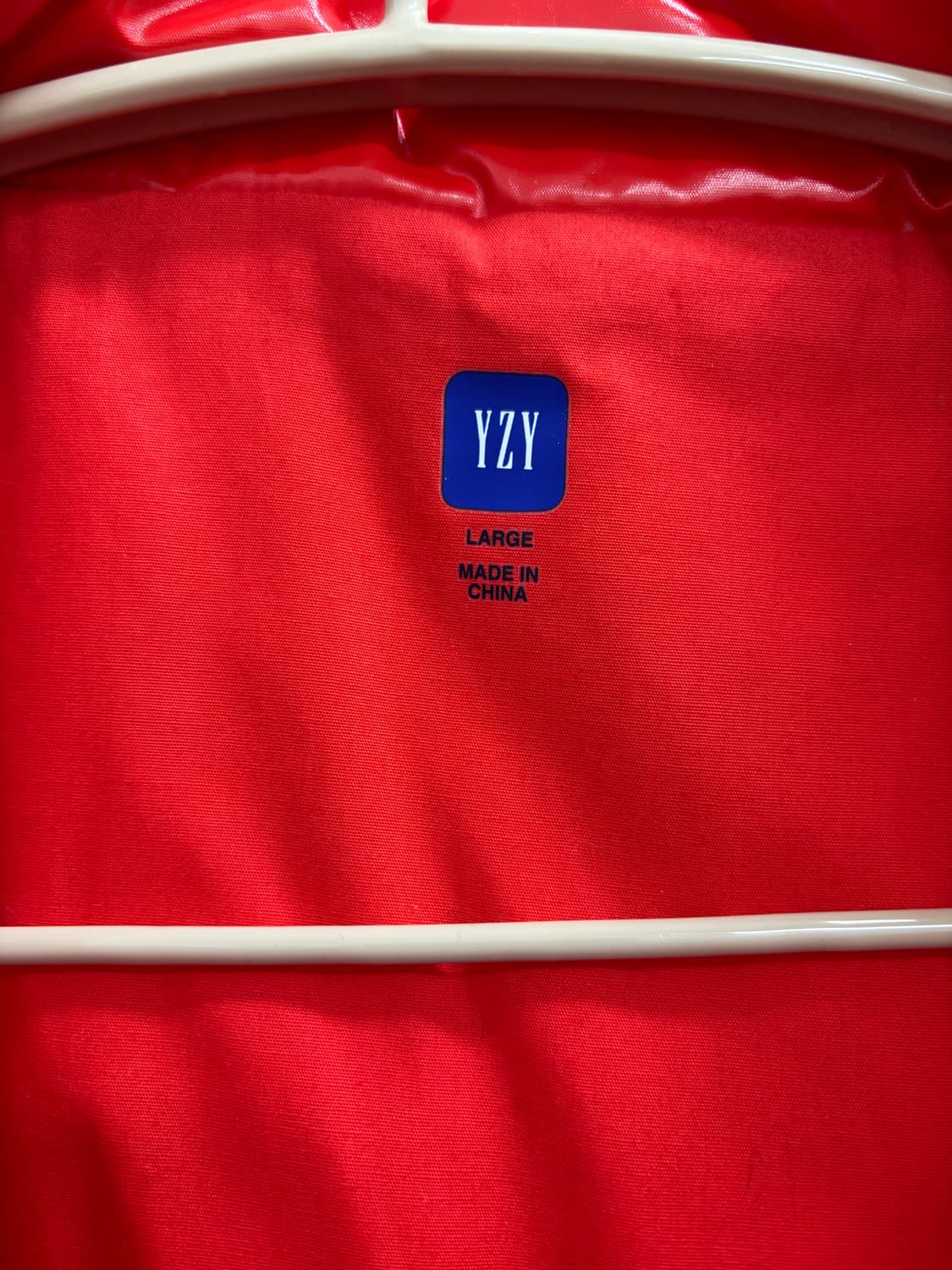 이지 갭 YZY 레드 패딩 점퍼 상품이미지3