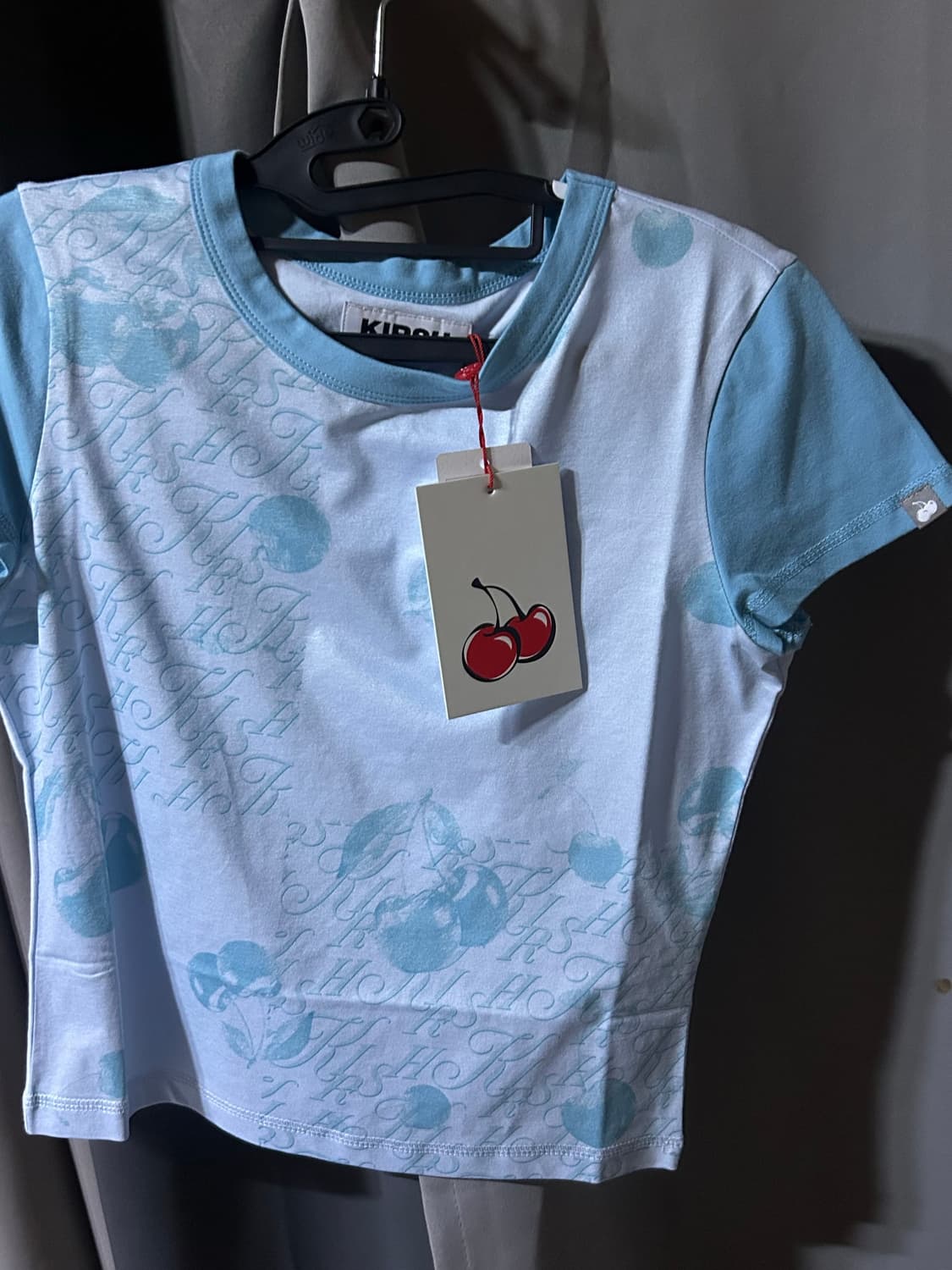 키르시 여성용 부케걸 그래픽 컬러 믹스 슬림핏 티셔츠 1size 상품이미지1