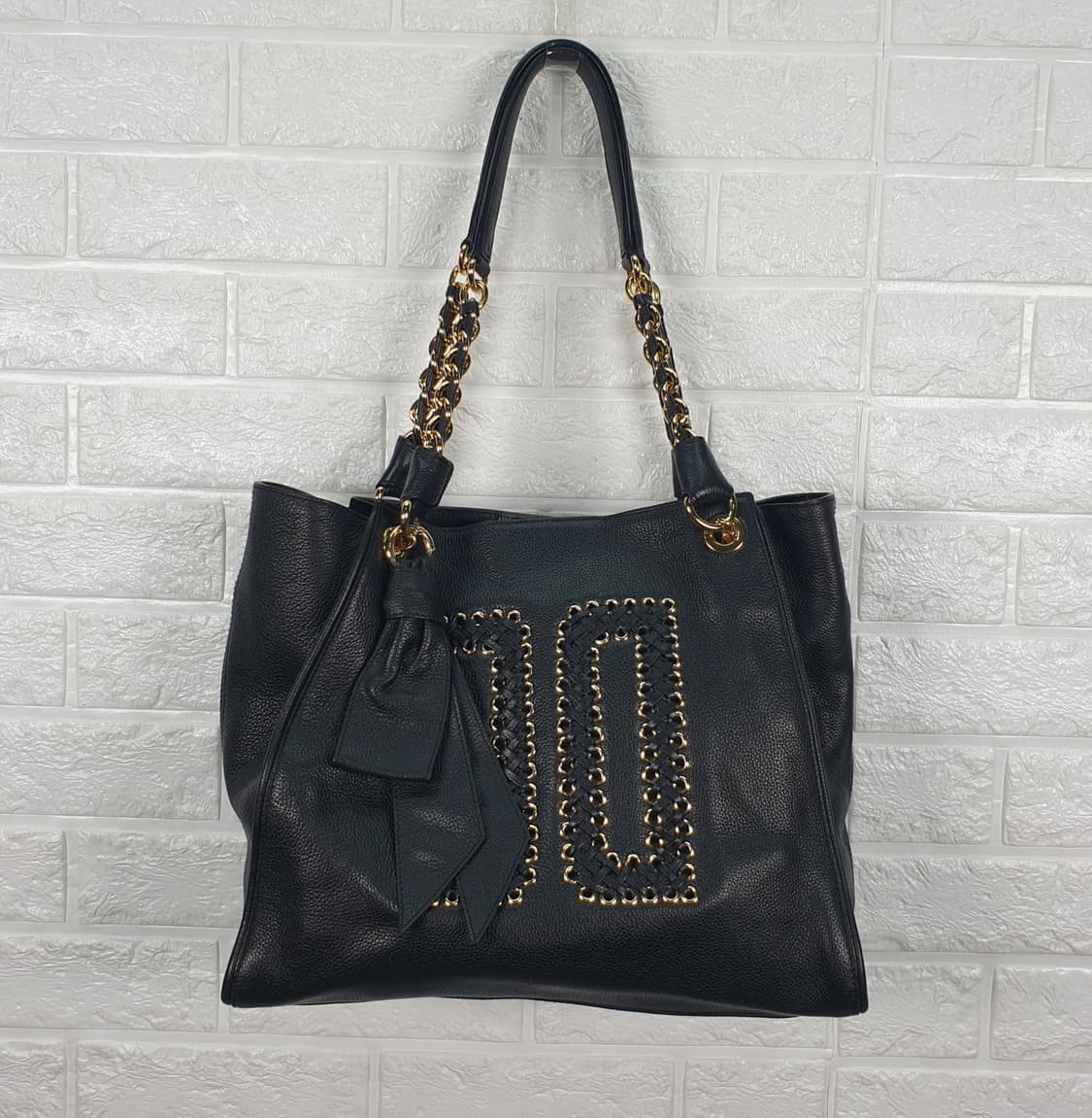 닥스 DD 스터드 로고 소가죽 숄더백 상품이미지2