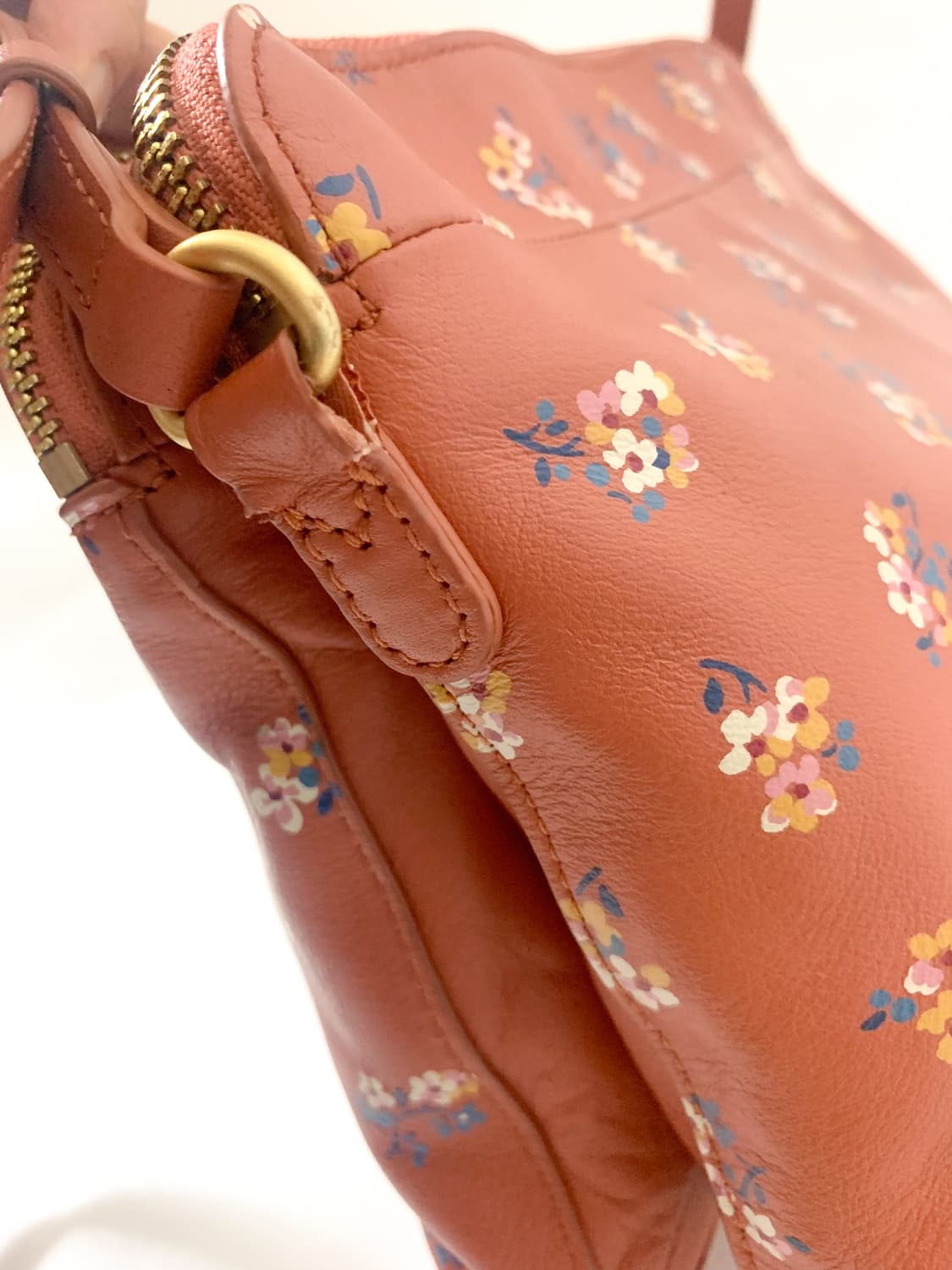 캐스키드슨 플라워 가죽 숄더백 상품이미지7