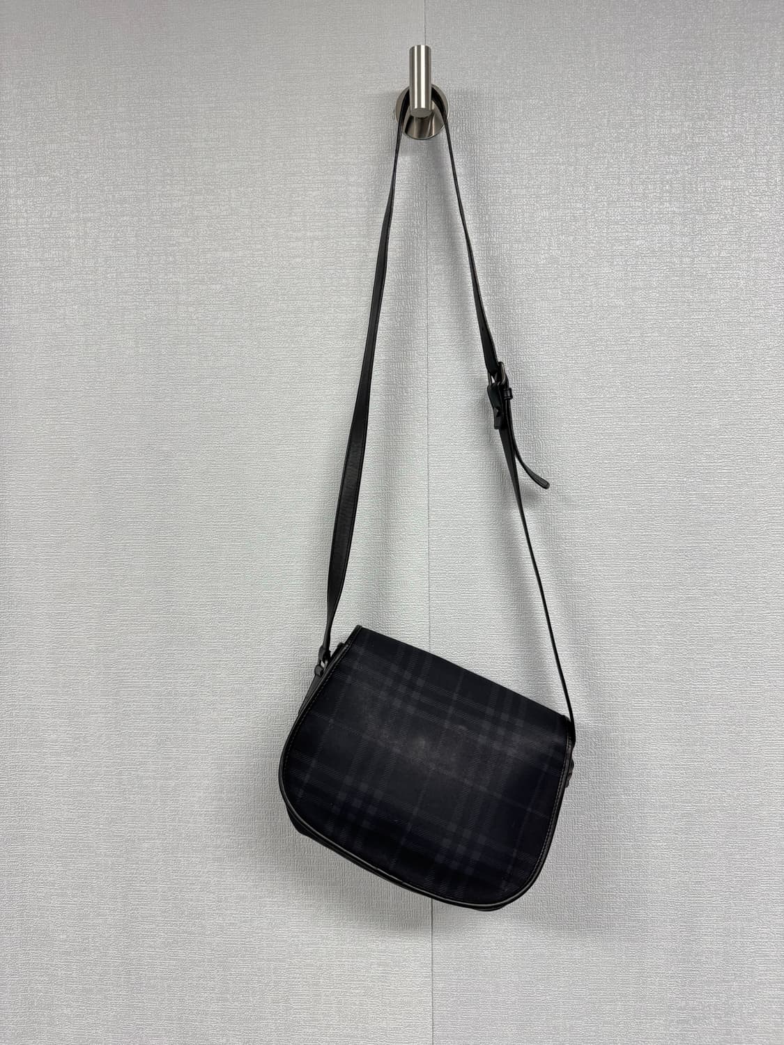 버버리 체크 크로스백 상품이미지5
