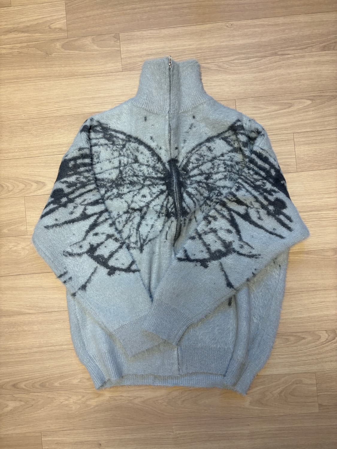 버터플라이 니트 집업 상품이미지1