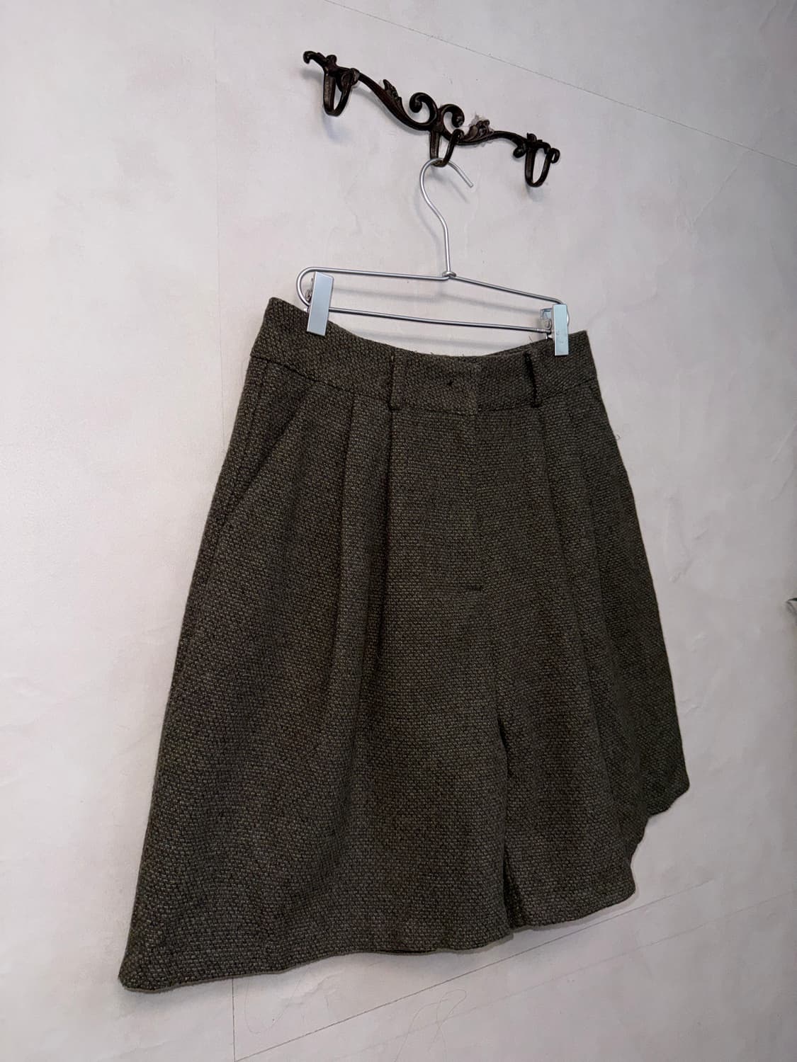 Ash khaki wool bermuda shorts 상품이미지2