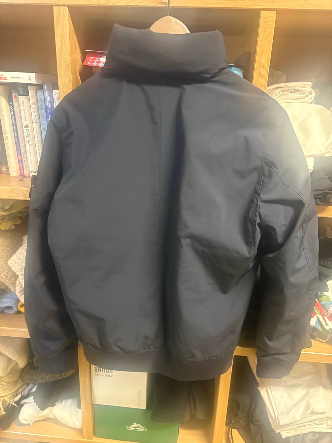 스톤아일랜드 프리마로프트 쉘자켓 상품이미지2