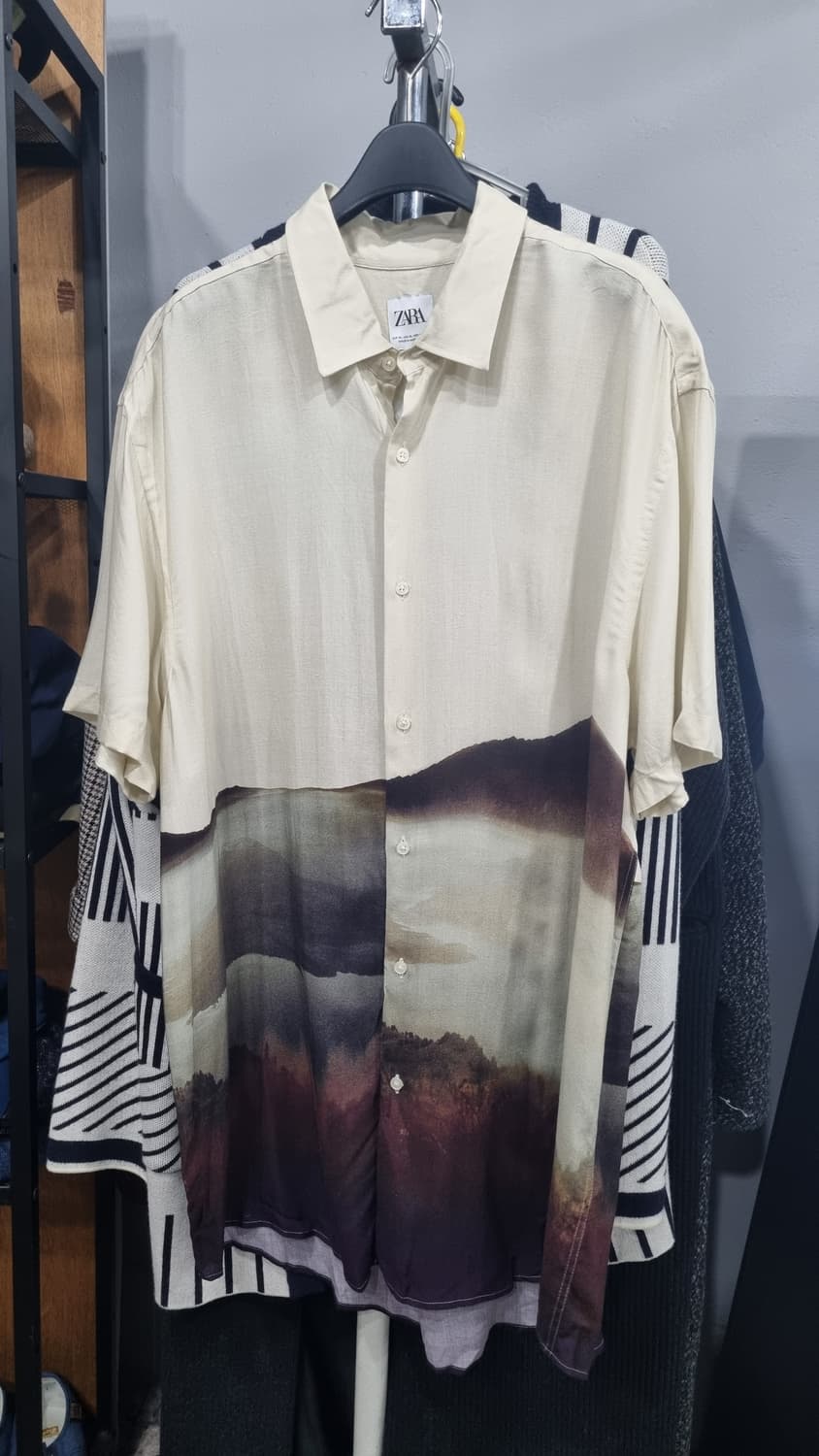 ZARA 레귤러핏 남성 반팔셔츠 XL(가단55) 상태9/10 상품이미지1
