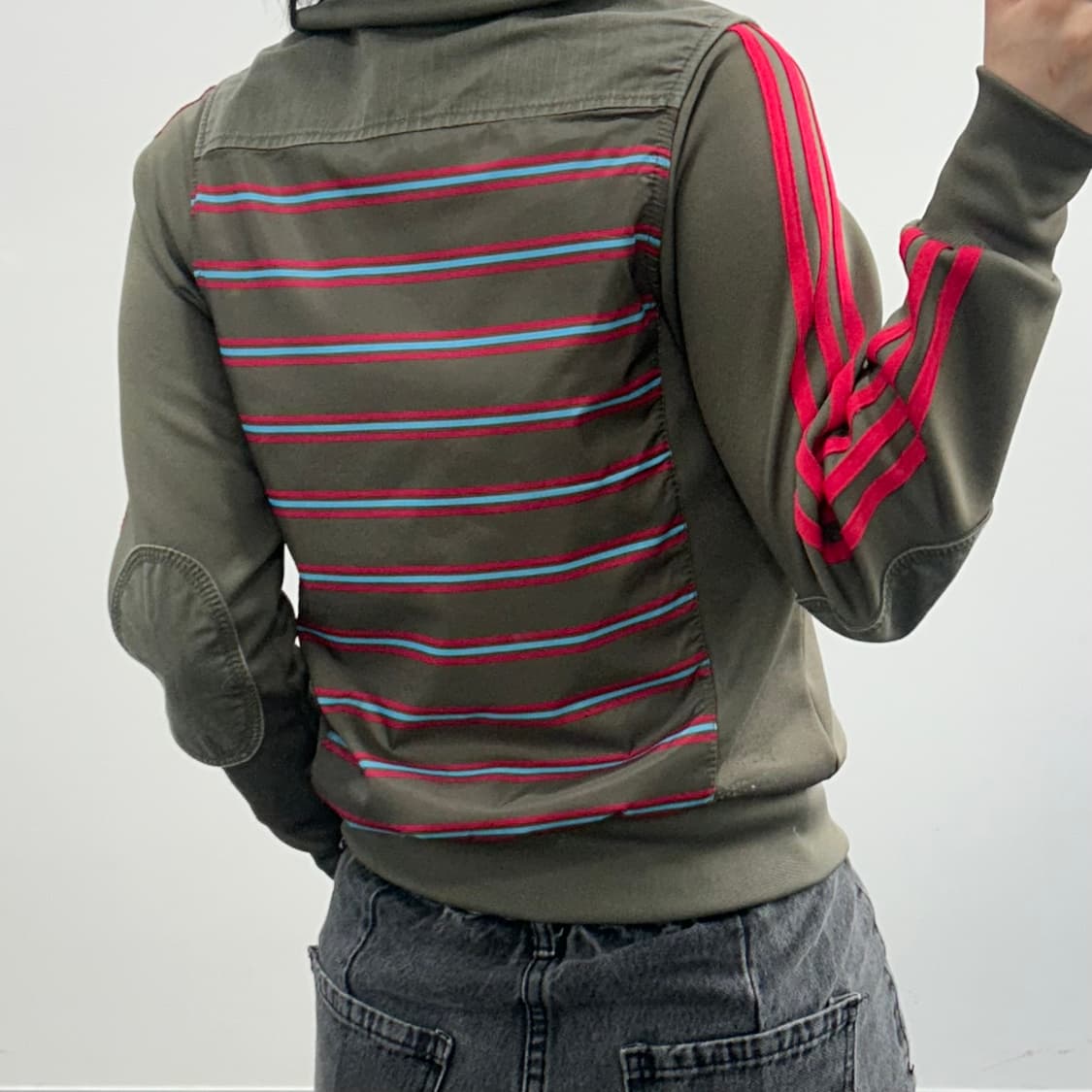 Adidas 아디다스 패치포인트 포켓 카키 져지 상품이미지3