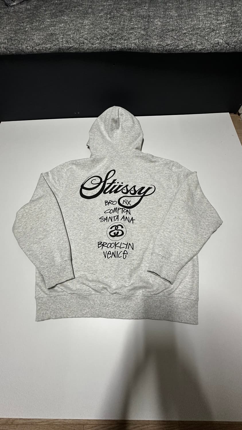 스투시 월드 투어 후드 집업 회색 상품이미지2