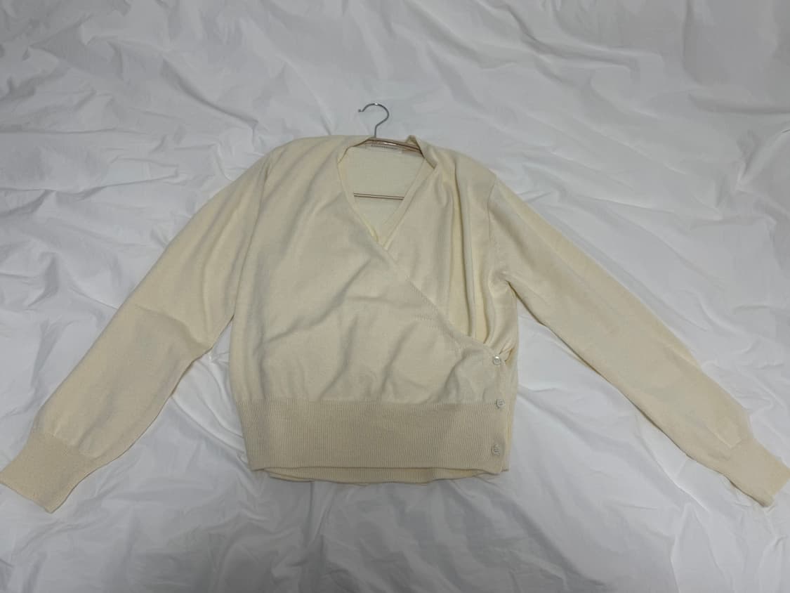 킨더살몬 Gudrun Draped Knit Cream 상품이미지1