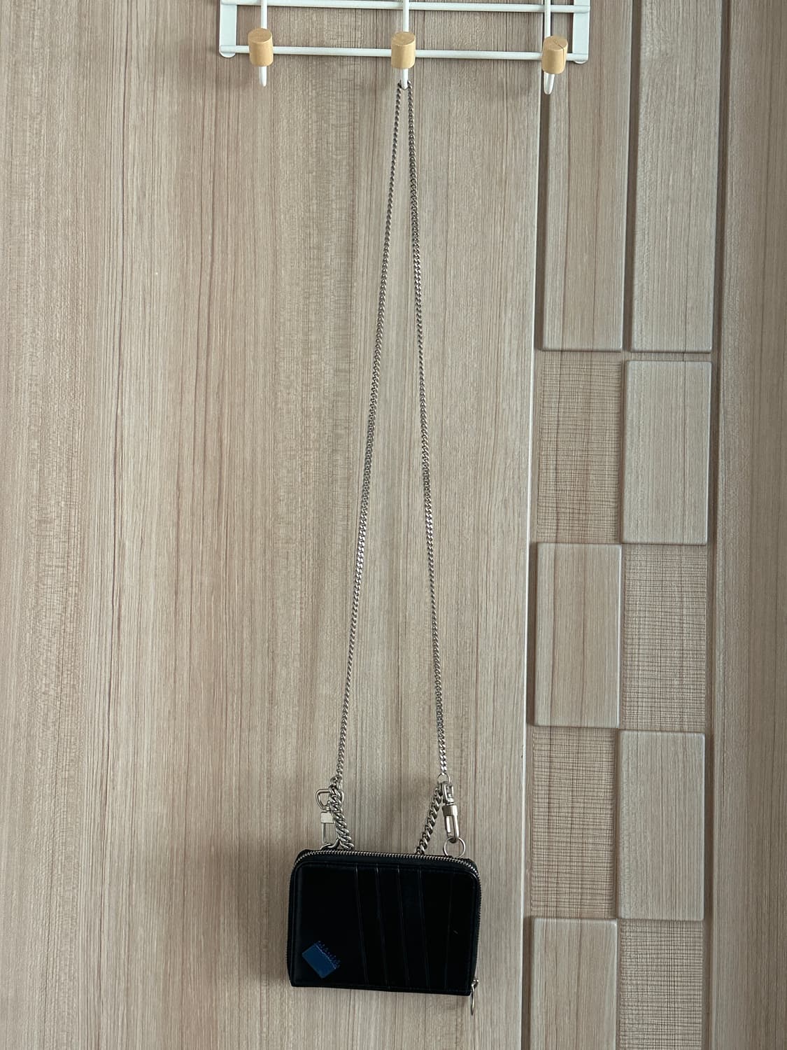 아더에러 체인 크로스 지갑 상품이미지1