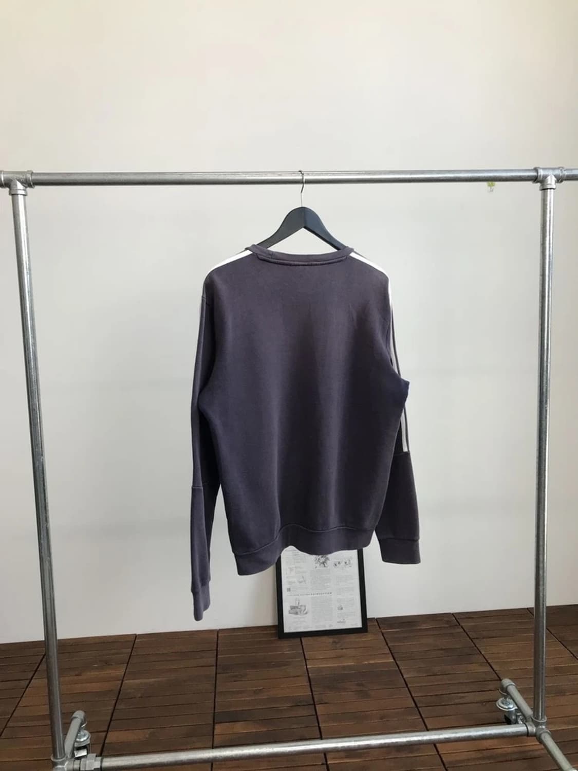 Adidas Washed 3 Stripe Crewneck 상품이미지4