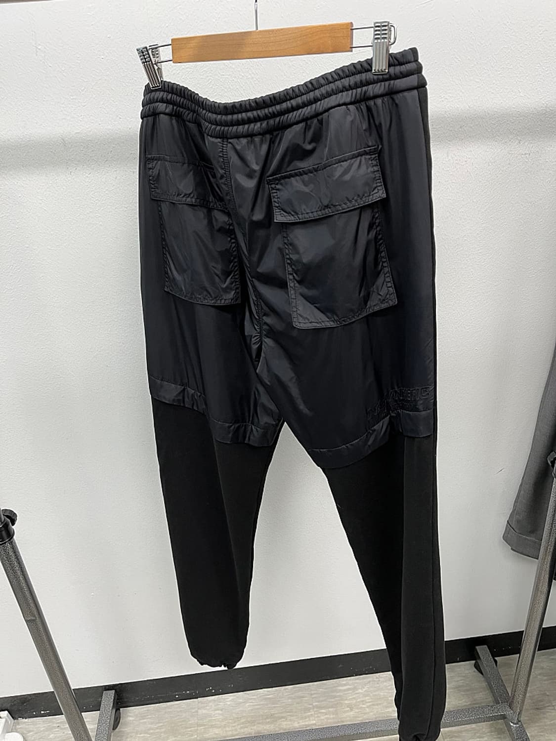 34) 준지 백나일론 조거팬츠  상품이미지6