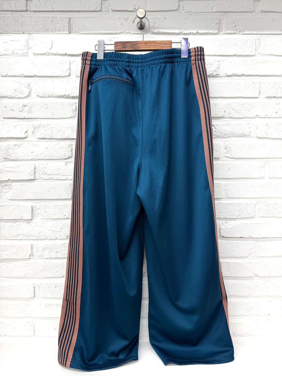 니들스 블루 핑크 HD 트랙팬츠 상품이미지6