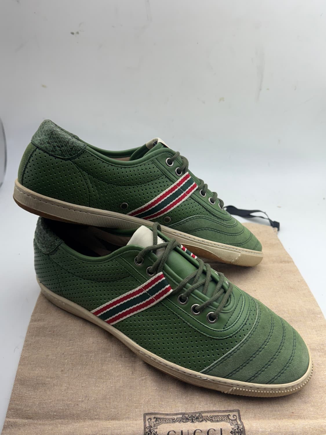정품)구찌 스니커즈 260 상품이미지4