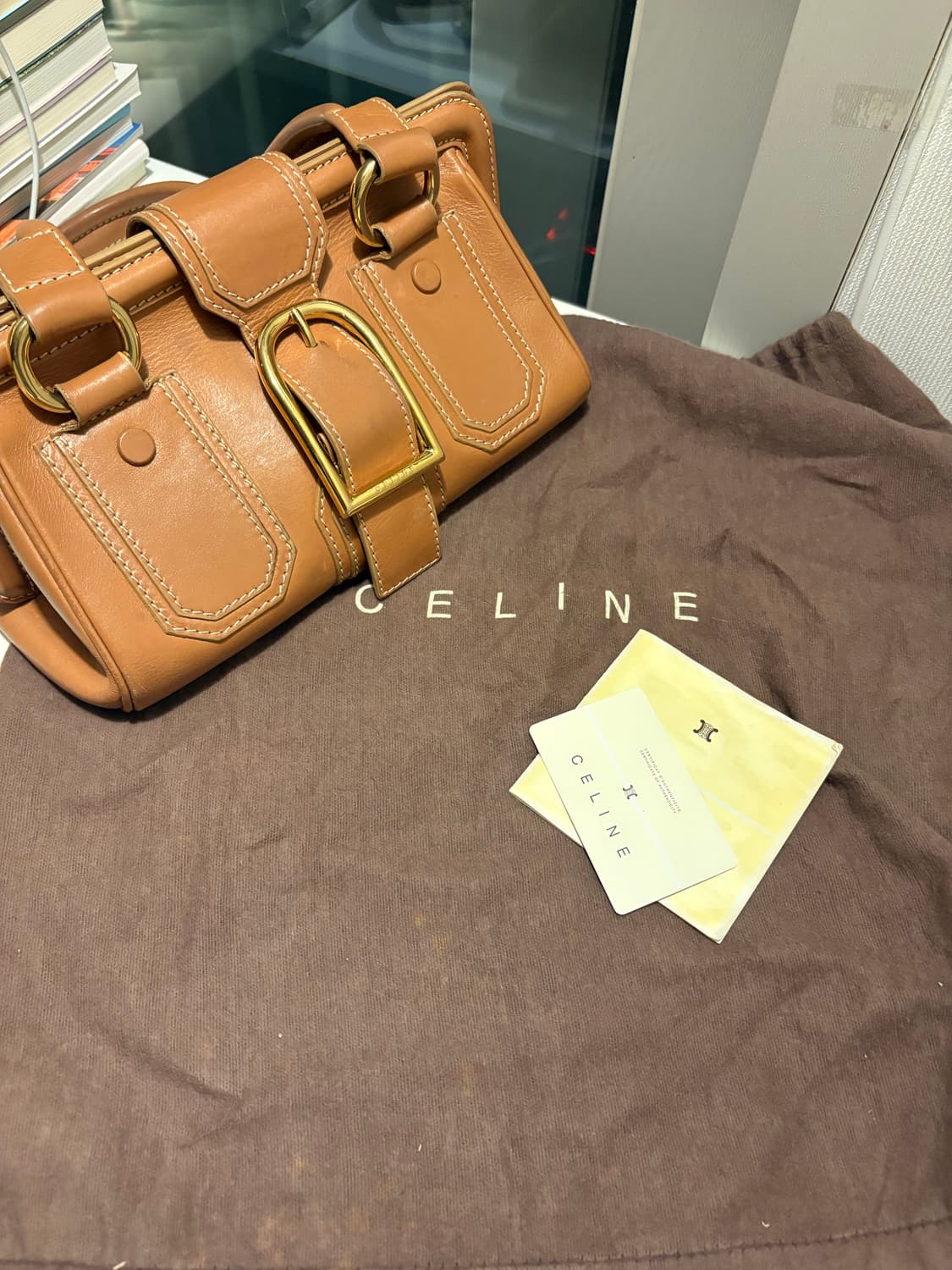 셀린느 정품 빈티지 브라운 레더 패드락 토트백 상품이미지2