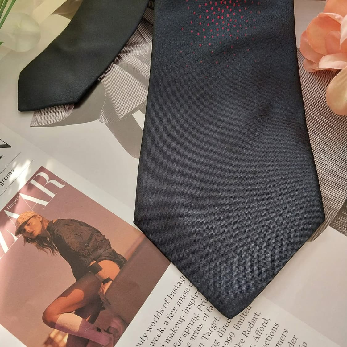 돌체앤가바나 실크 블랙&레드 포인트 넥타이 9.9cm 새상품 K1377
 상품이미지3