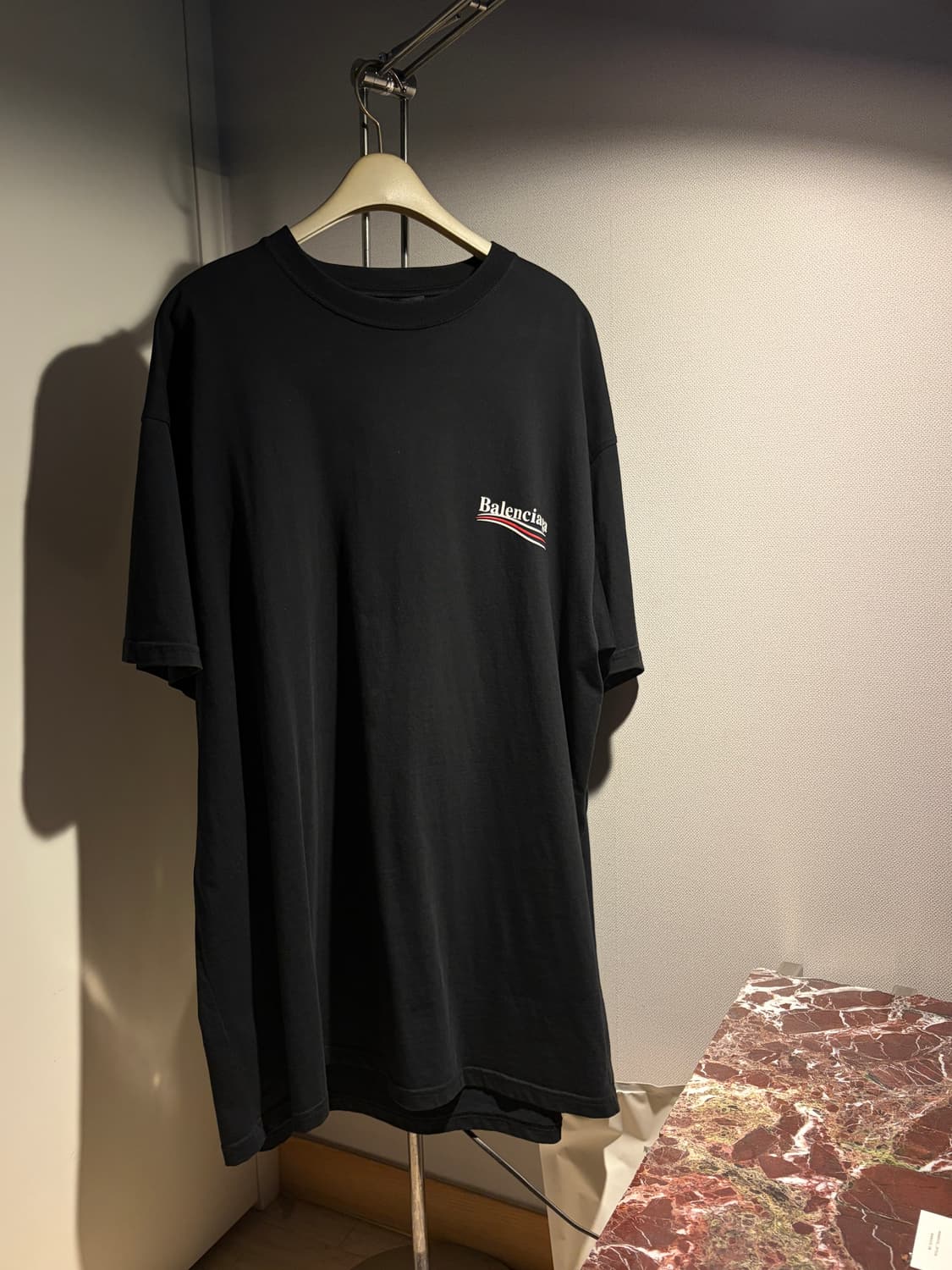 발렌시아가 웨이브로고 반팔 블랙L 상품이미지1