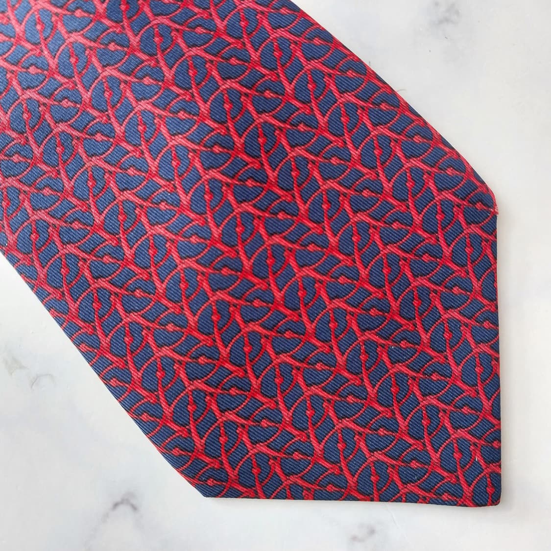 에르메스 실크 네이비 체인 패턴 넥타이 9.5cm A~B등급 K1771
 상품이미지5