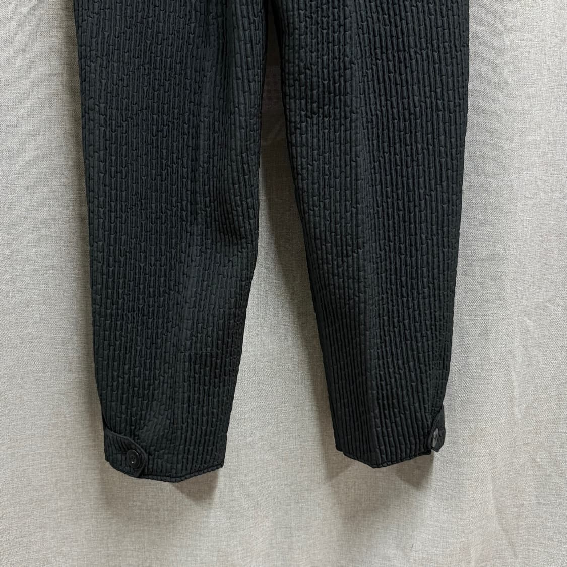 [48/32] 엠포리오 아르마니 퀼팅 플리츠 카고팬츠 바지 상품이미지5