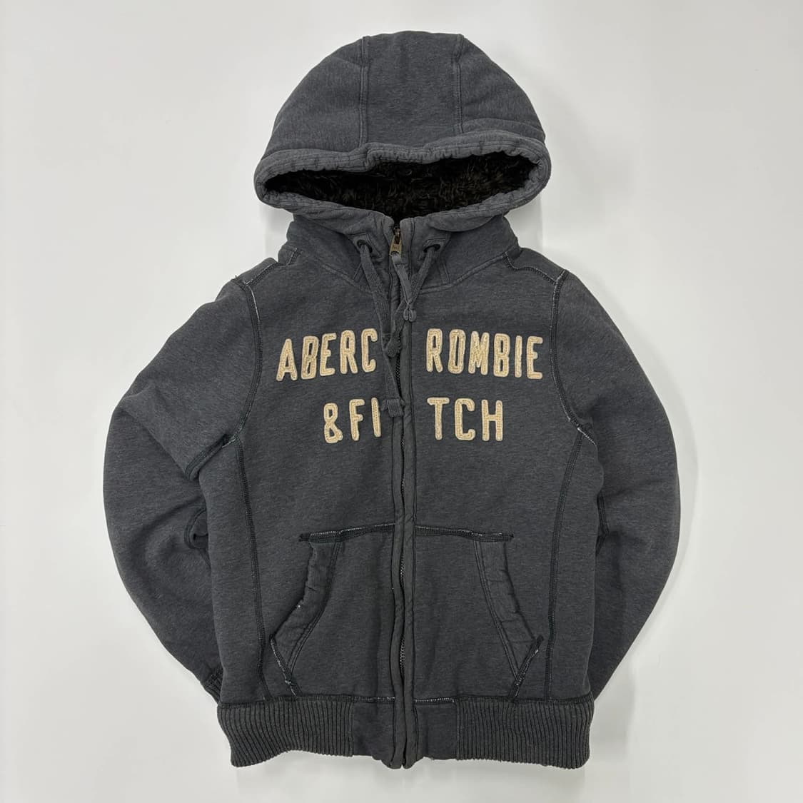 아베크롬비 y2k 울프죠 퍼 자켓 대장급 후드집업 희귀져지(M) 상품이미지2
