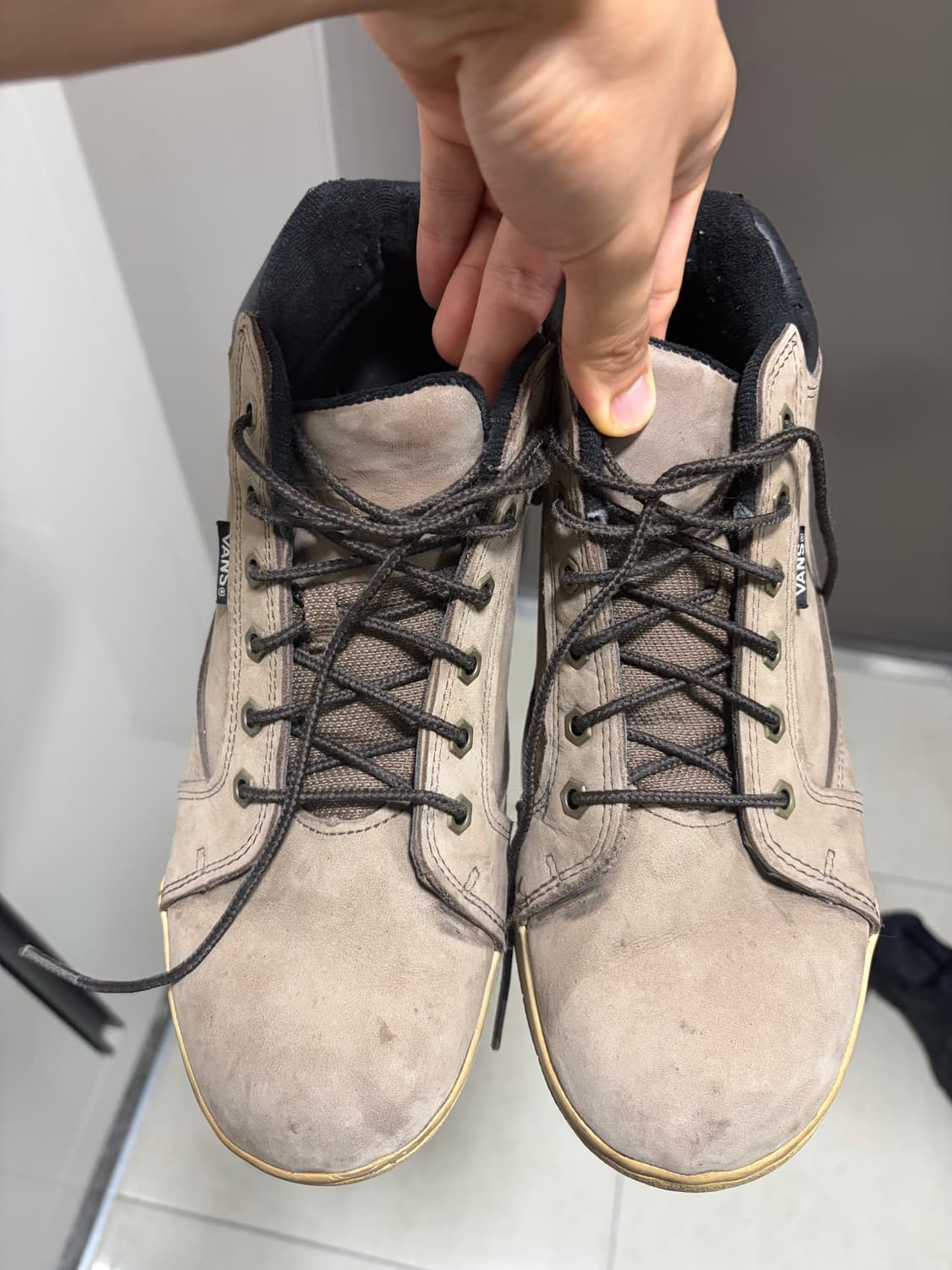 vans 반스 00's mid top shoes 상품이미지1