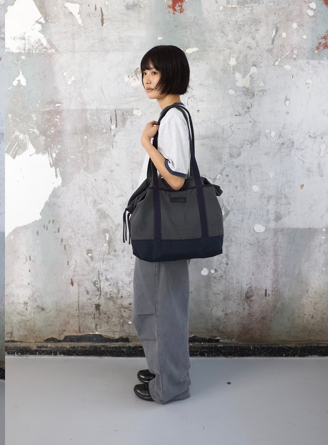 해칭룸  VTG Nylon Tote Navy (2nd Restock) 상품이미지2