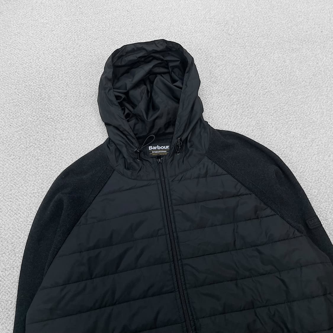 바버 Barbour 인터내셔널 알비 배플 경량 니트 후드 집업 상품이미지2