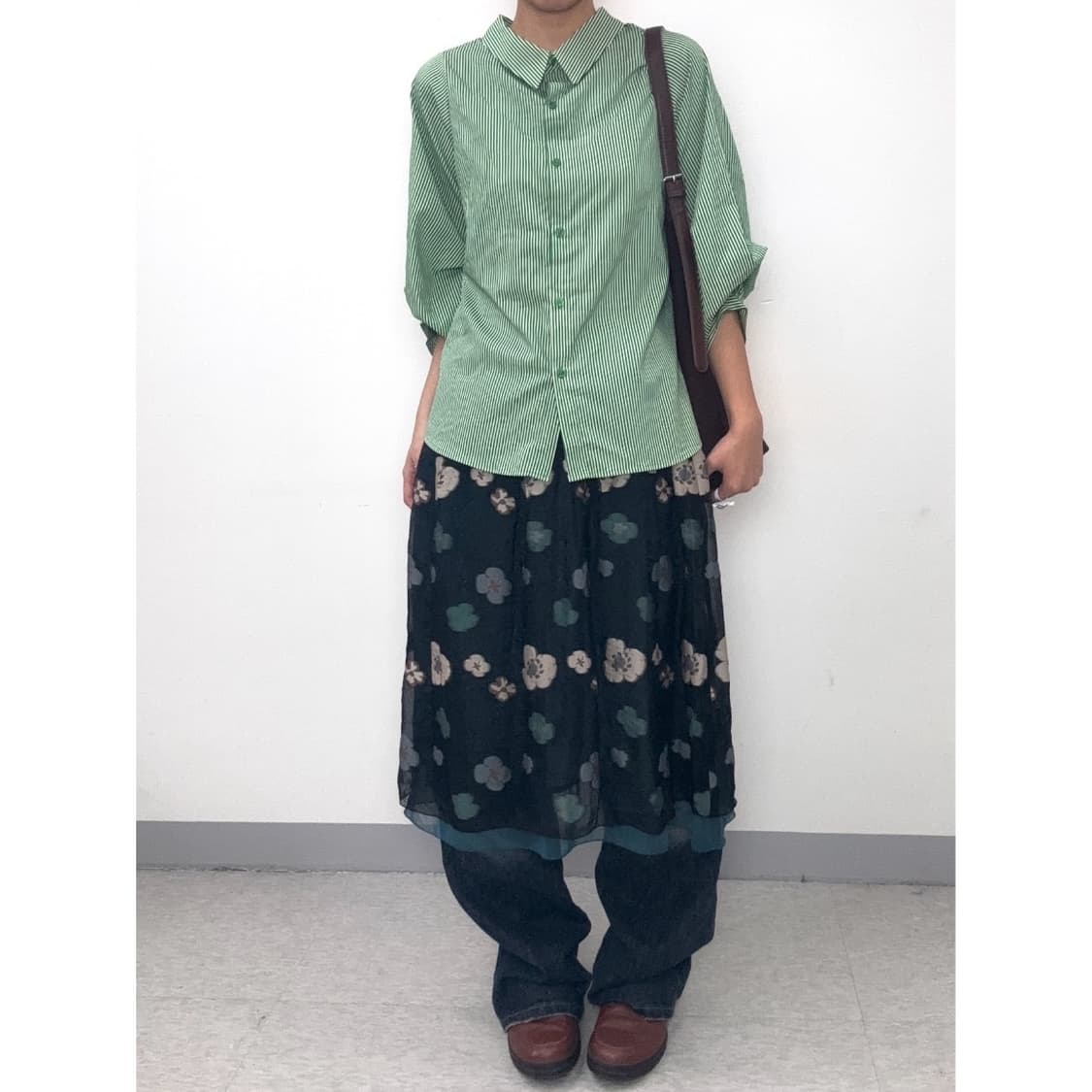 빈티지 블랙 플로럴 미디 스커트 상품이미지1