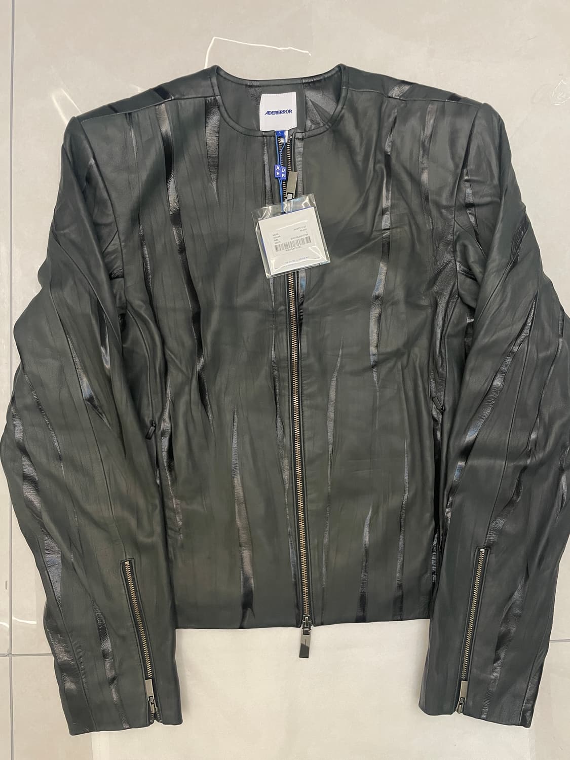 아더에러 25SS 가죽 자켓 프로덕트 14 블랙 상품이미지5