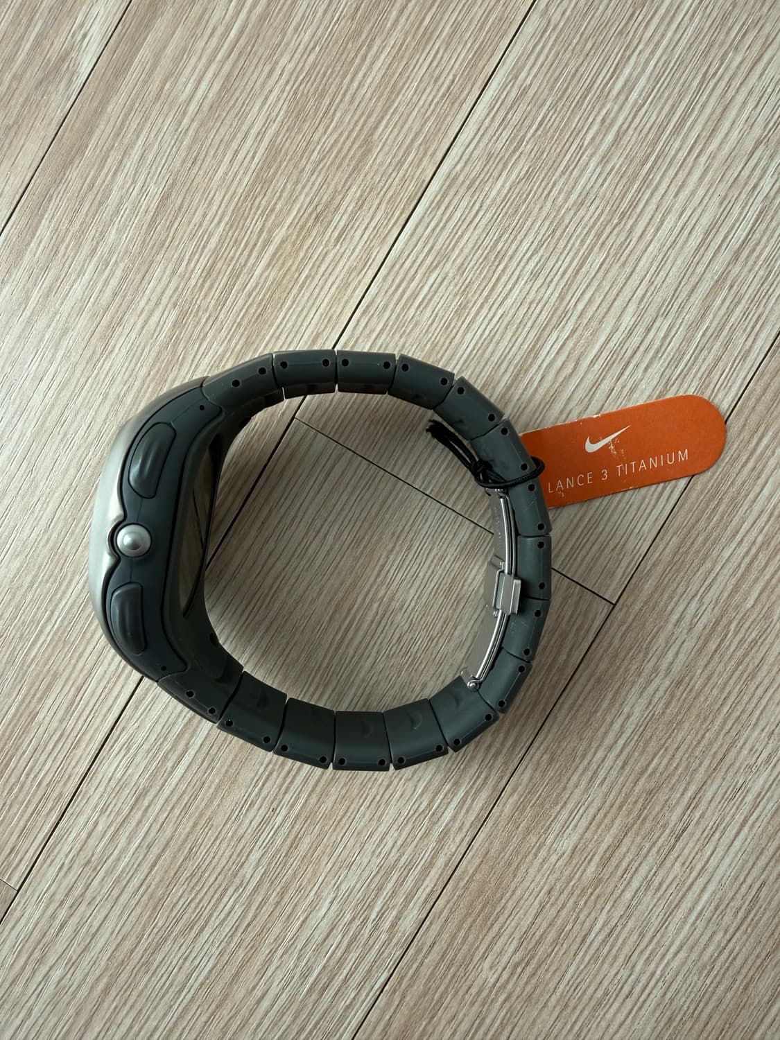 나이키 랜스3 티타늄 시계(미사용) 상품이미지2