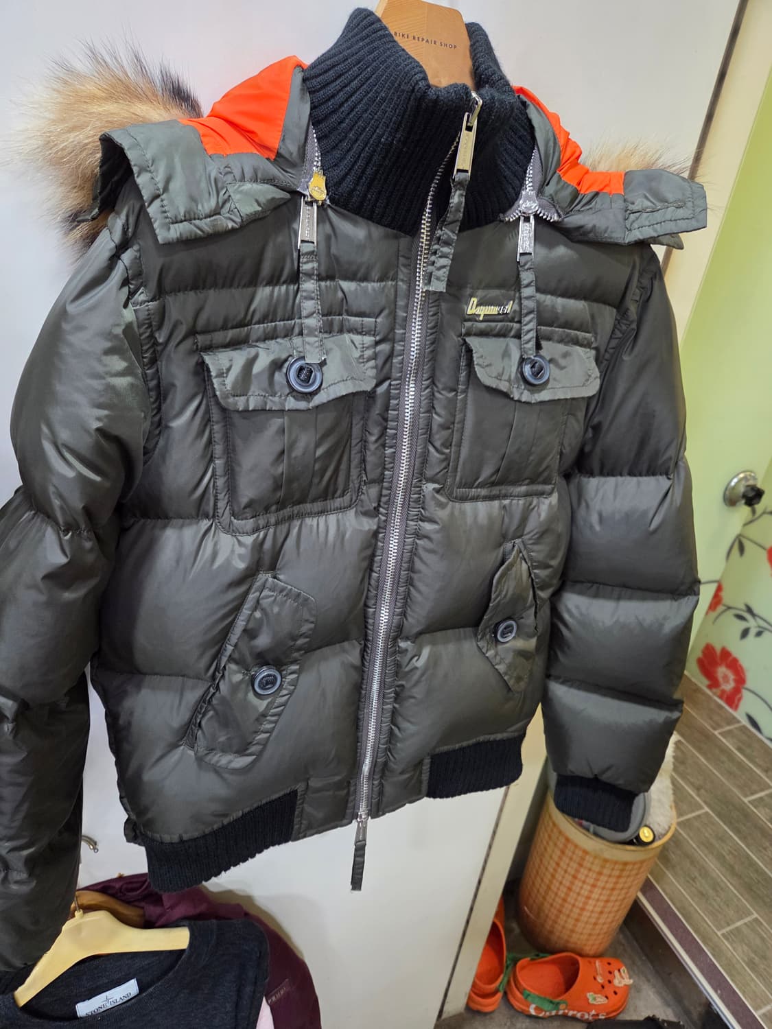 디스퀘어드2 라쿤패딩 상품이미지1