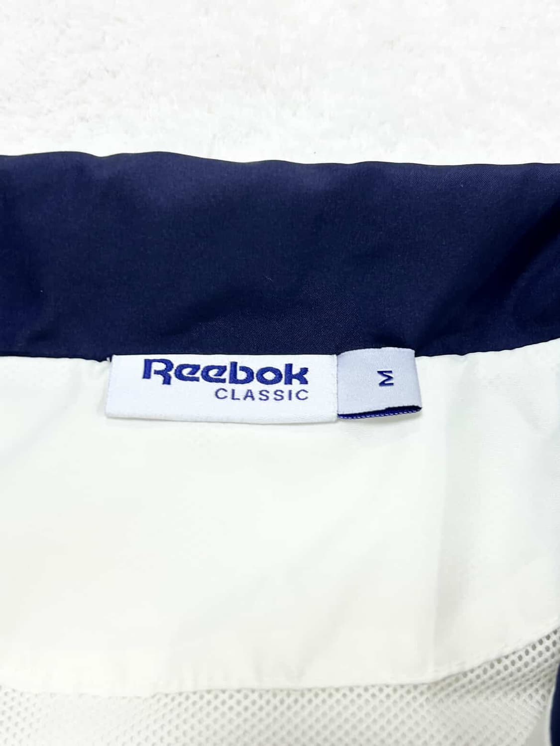 리복 자수로고 배색 올드스쿨 바람막이 상품이미지7