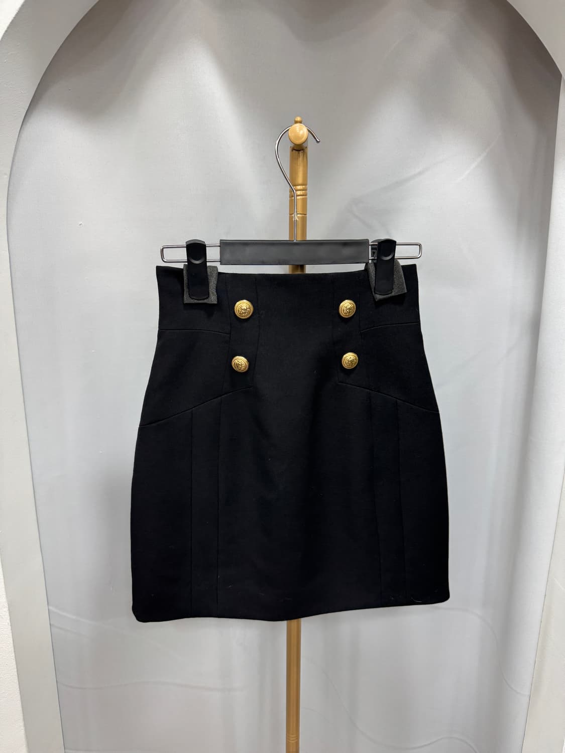 백화점판 발망 버튼 디테일 스커트 36사이즈 상품이미지1