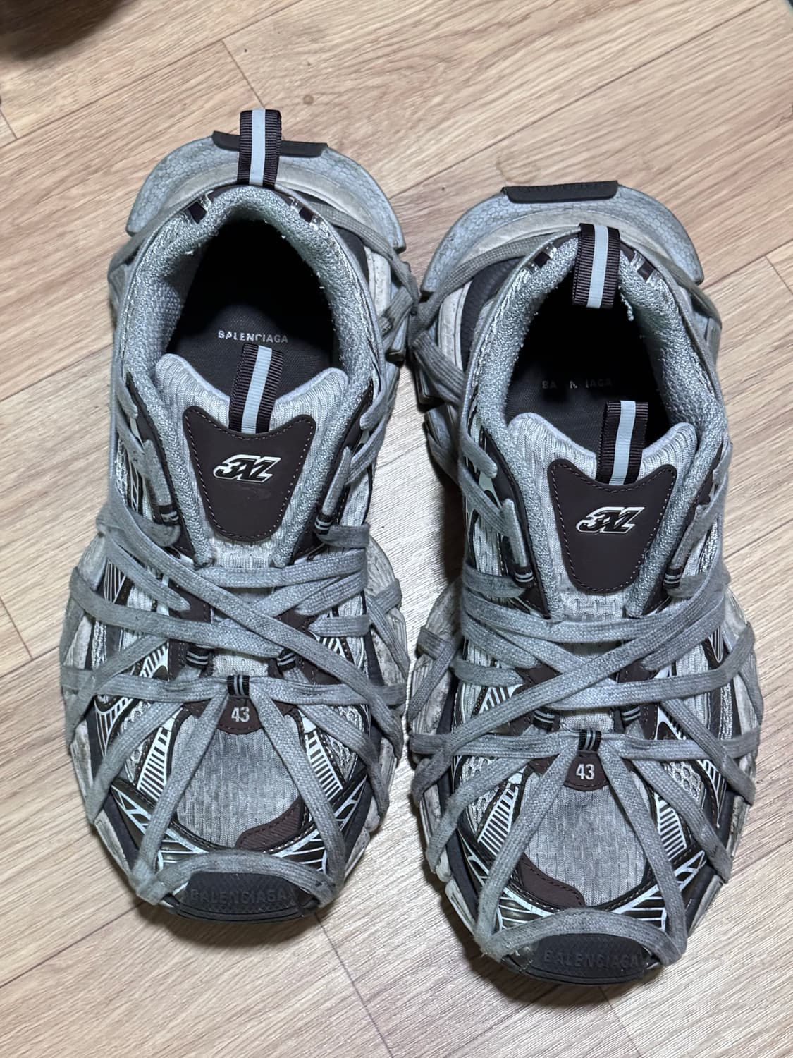 네고가능 발렌시아가 3xl 익스트림 레이스 스니커즈 더현대구매 5회착 상품이미지1