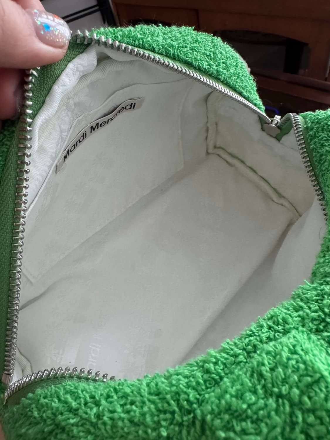 정가 12만 새상품 마르디 하프문테리백 새상품 상품이미지5